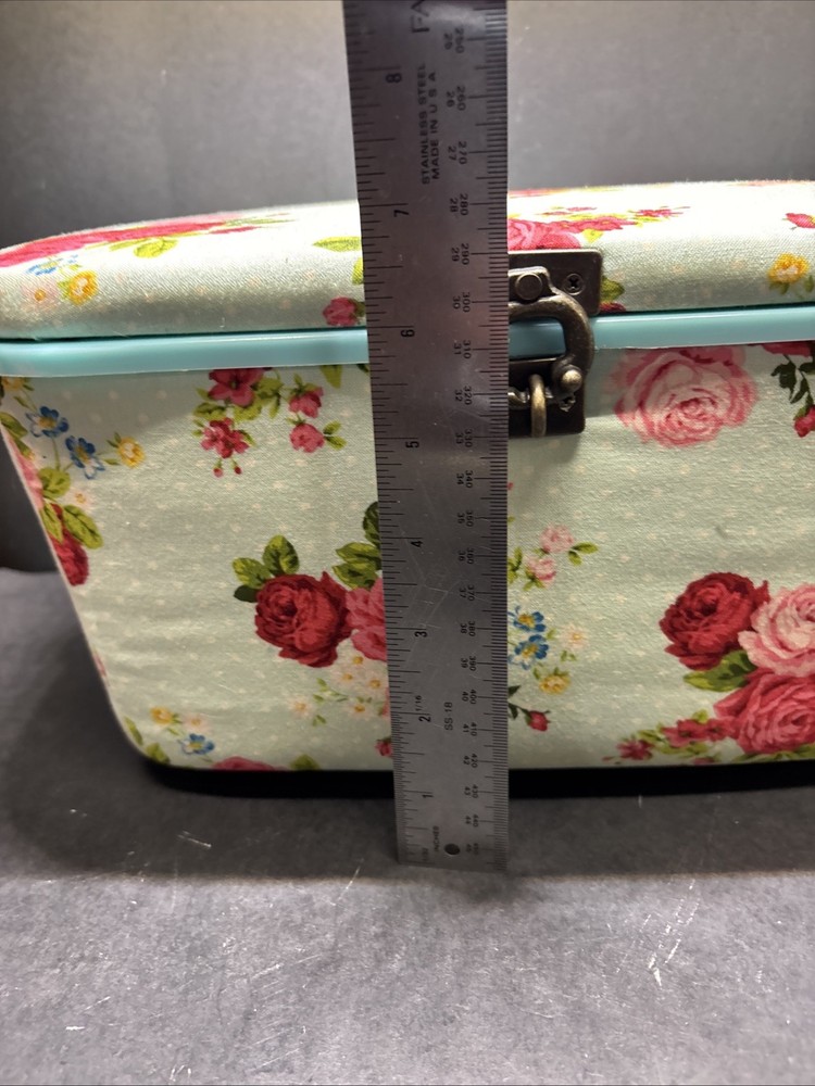 Vintage Sewing Box -Rose Pattern