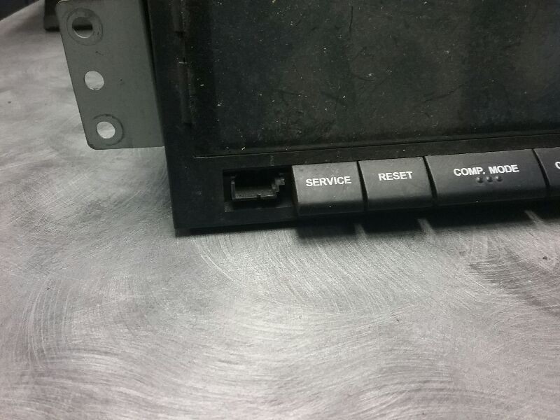 2002 AXIOM Info/GPS/TV Screen 104762