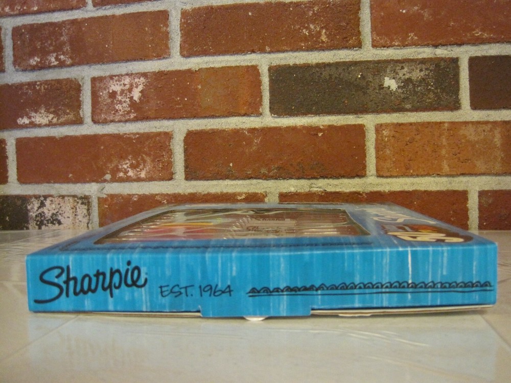 SHARPIE SPECIAL EDITION 12 CT. ASSORTED FINE POINT PERMANENT MARKERS--NEW