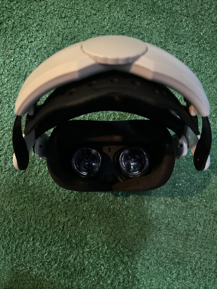Meta Quest 2 Virtual Reality Headset 128GB White - Tested with box