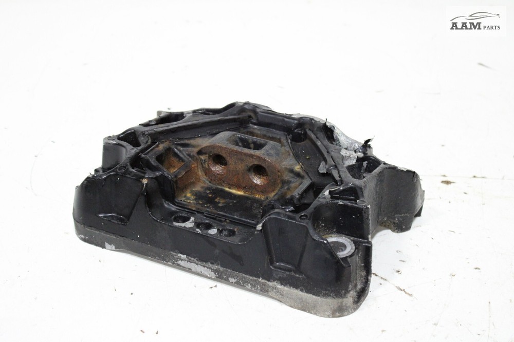 2018-2024 FREIGHTLINER CASCADIA 14.8L DD15 FRONT LEFT SIDE ENGINE MOUNT OEM