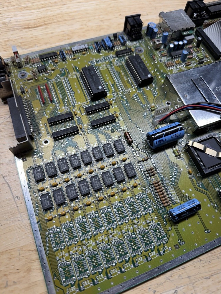 Atari 520 ST Motherboard tested working