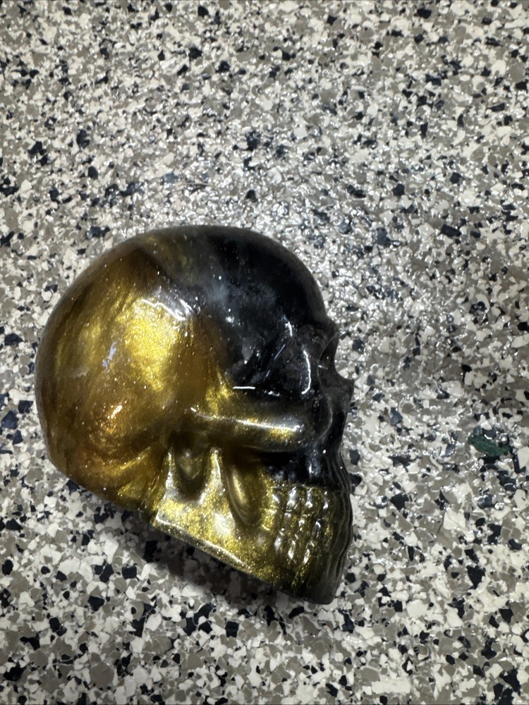 Acrylic multicolour skulls 2”,3”