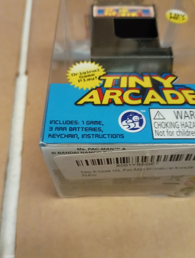 Pac Man Mini Arcade Machine by Tiny Arcades 2017 NIB