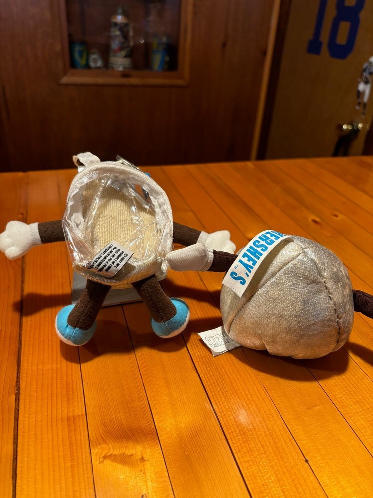 Hersheys KIss Plush Silver Toy w/Zipper Case