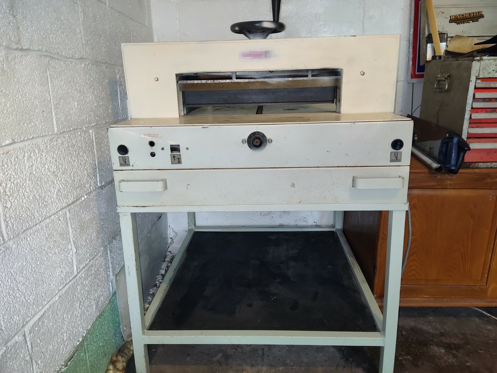 Triumph Hydraulic Paper Cutter