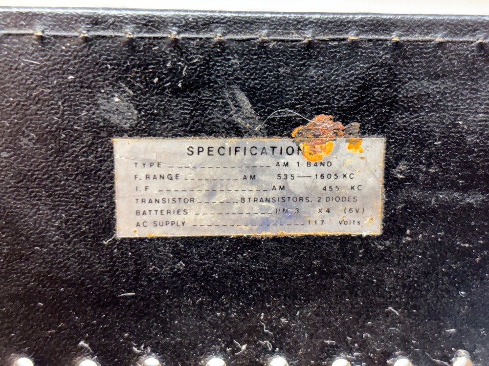 Vintage Highwave AC-DC Solid State 10 Transistor, Black Plastic Case Korea