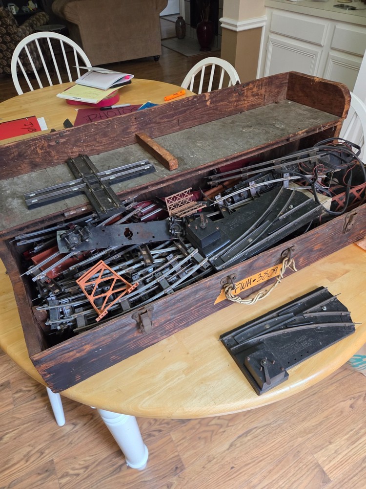 VINTAGE CARPENTER TOOL BOX