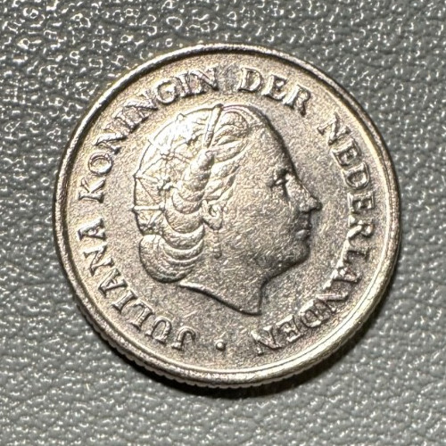 1972 Netherlands 10 Cent coin - Excellent Condition