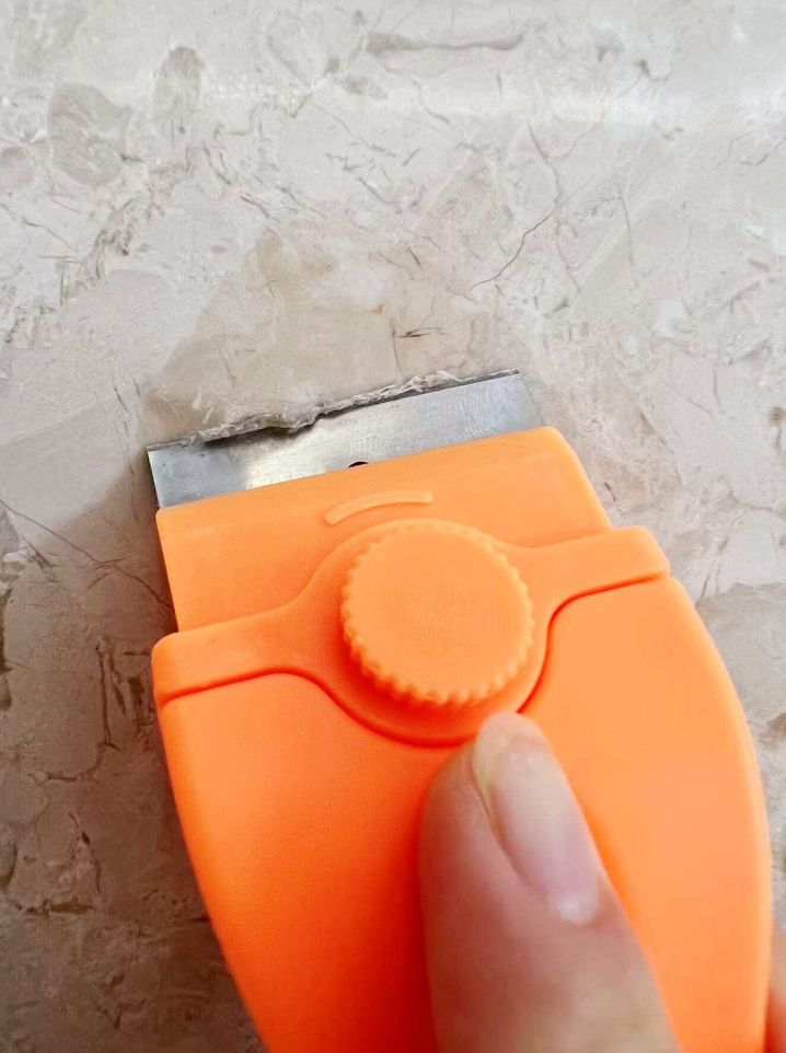 Portable Multifunction Cleaning Scraper for Kitchen & Bathroom - Compact Tool