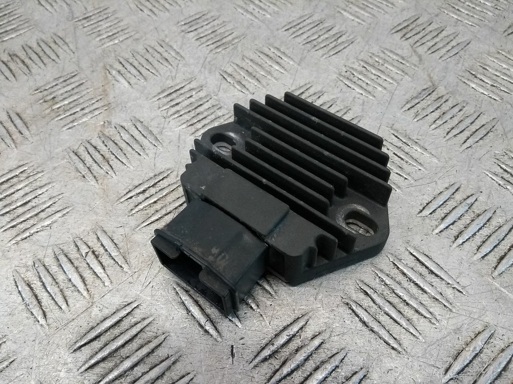 1999 HONDA FORESIGHT 250  RECTIFIER REGULATOR