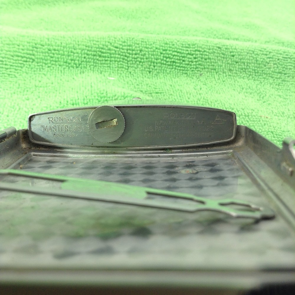 Ronson Mastercase Silver Tone Lighter Cigarette Case