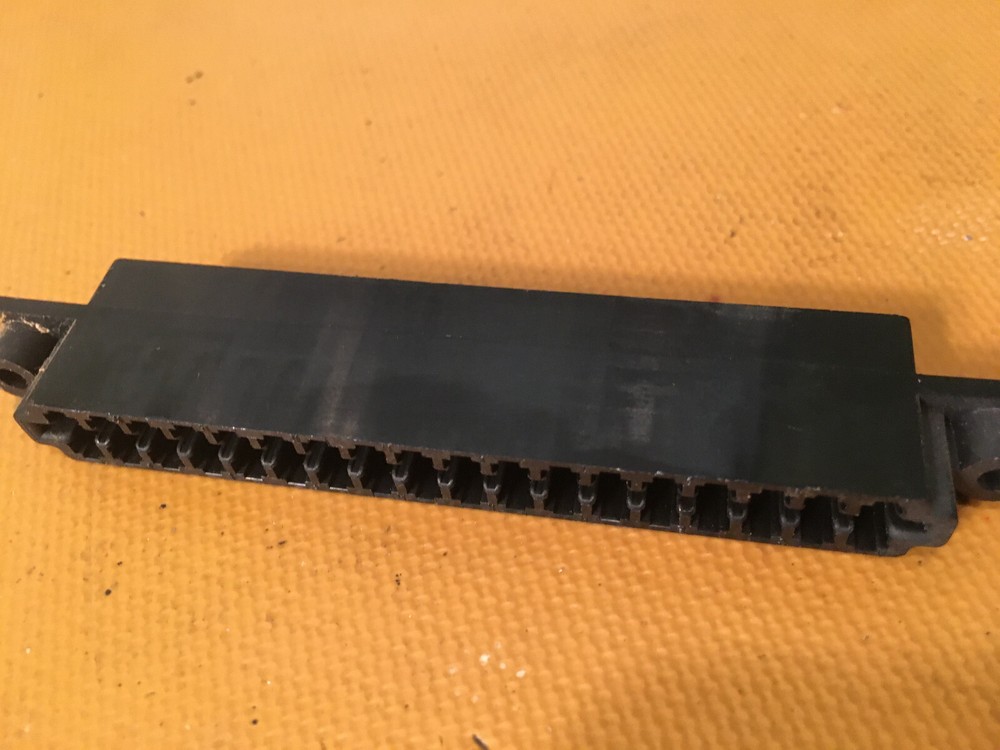 King Bendix 36 pin Dual Edge Install Connector, Black, New