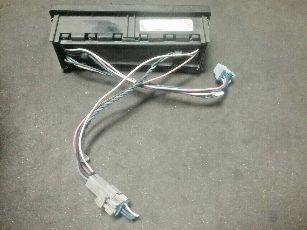 INTERNATIONAL SWITCH PANEL 3549776C4