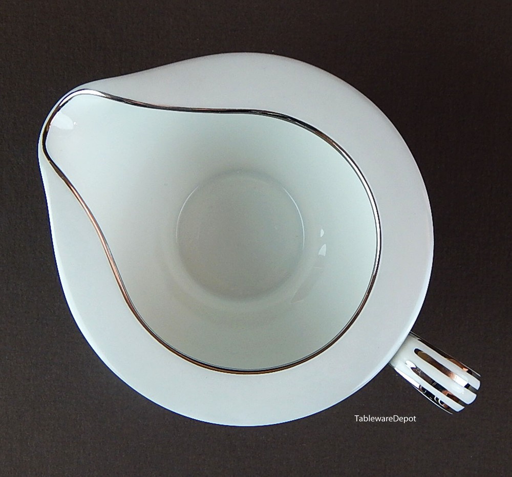 Noritake GRAYBURN: 8 oz. Footed Creamer, MINT UNUSED! 5323