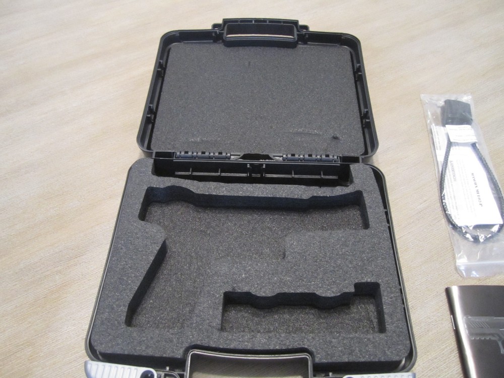 Original OEM Sig Sauer P320 Hard Plastic Case Box with Operators Manual & Lock