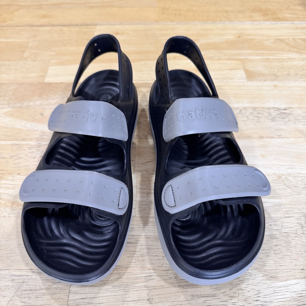 Native Chase Sandal Black/Grey Junior 6 J6 Hook & Loop Waterproof Play PRISTINE