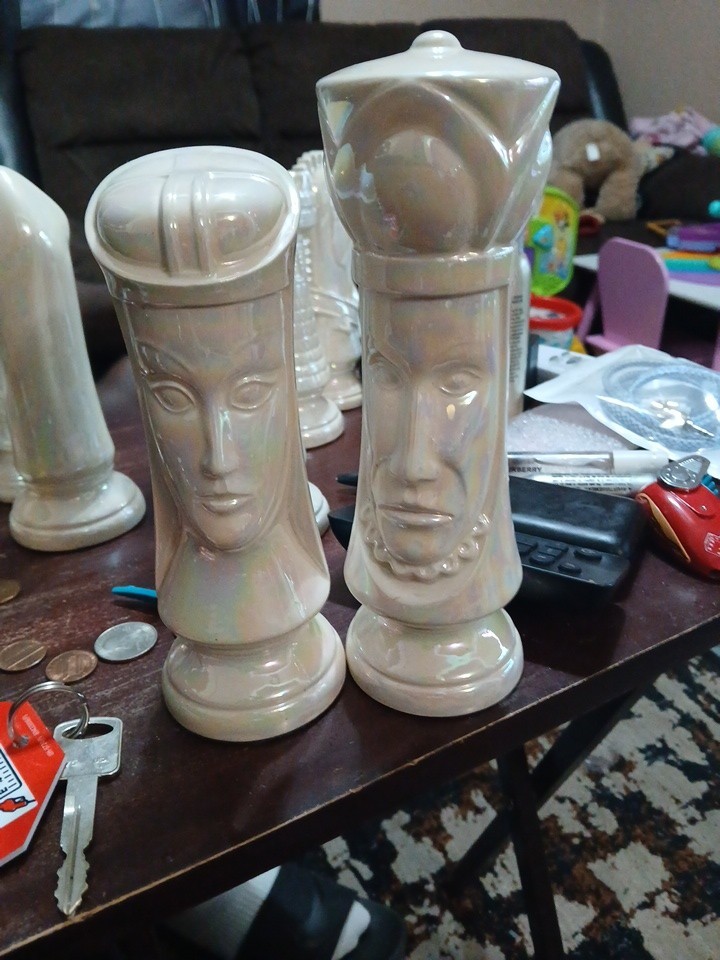 32pcs Vintage Chess Piece WHITE Glazed Duncan Ceramic
