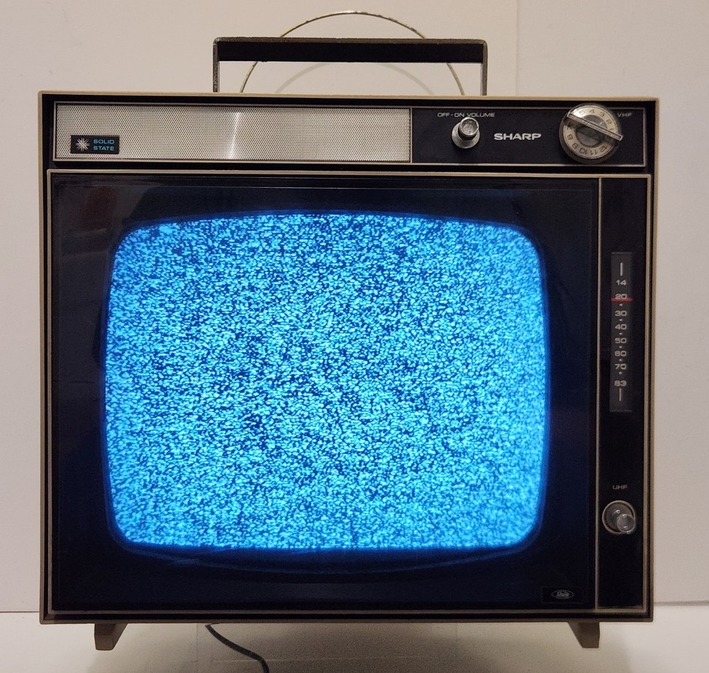 1970s Vtg Sharp SU-66P Solid State Portable 19" Cube TV Space Age Japan