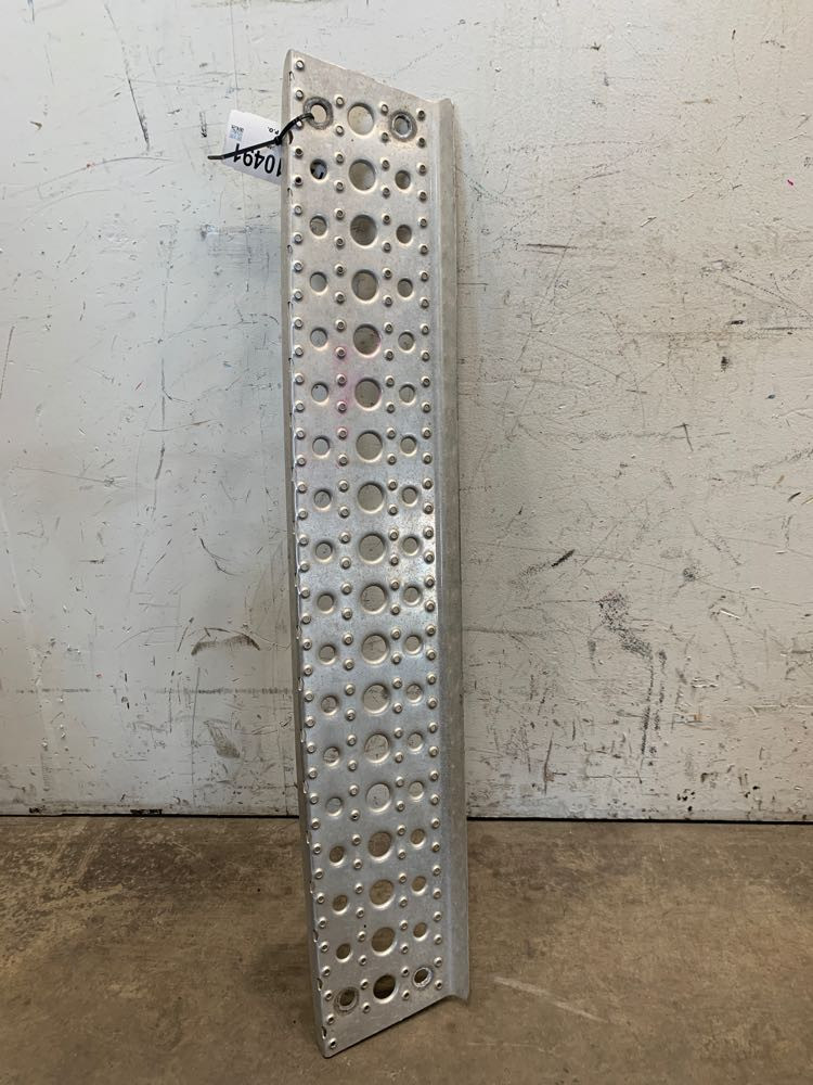 Kenworth T660 Step (723-10491)