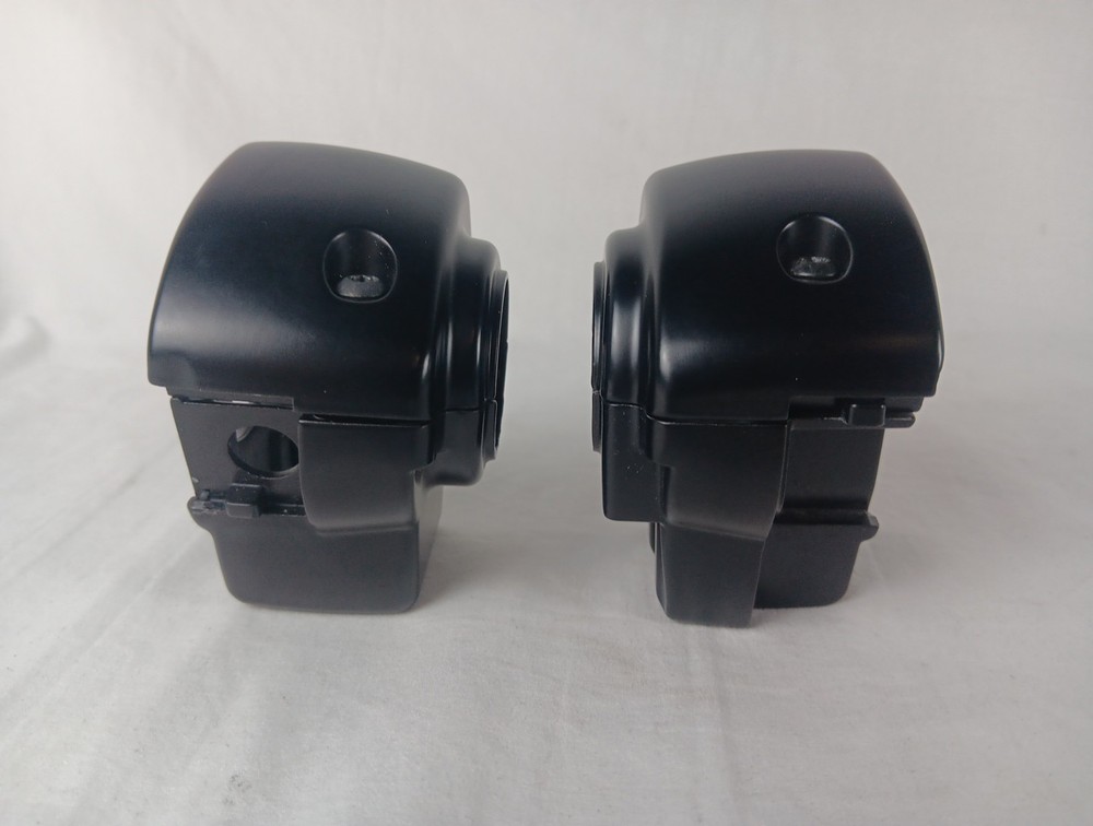 HARLEY DAVIDSON GENUINE TOURING SWITCH HOUSING 71568-96A