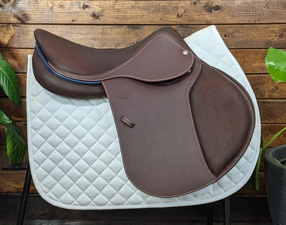 17.5" Devoucoux Biarritz O 2AA (2022) *NEW*