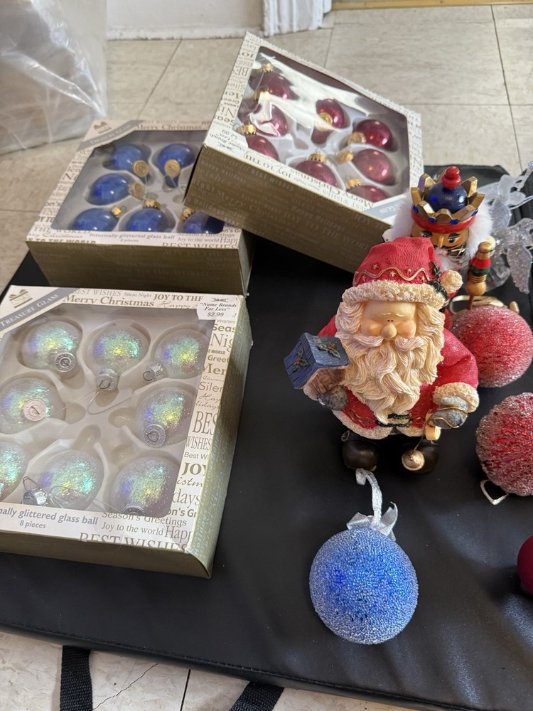 Christmas Tree Penta Stand And Ornaments