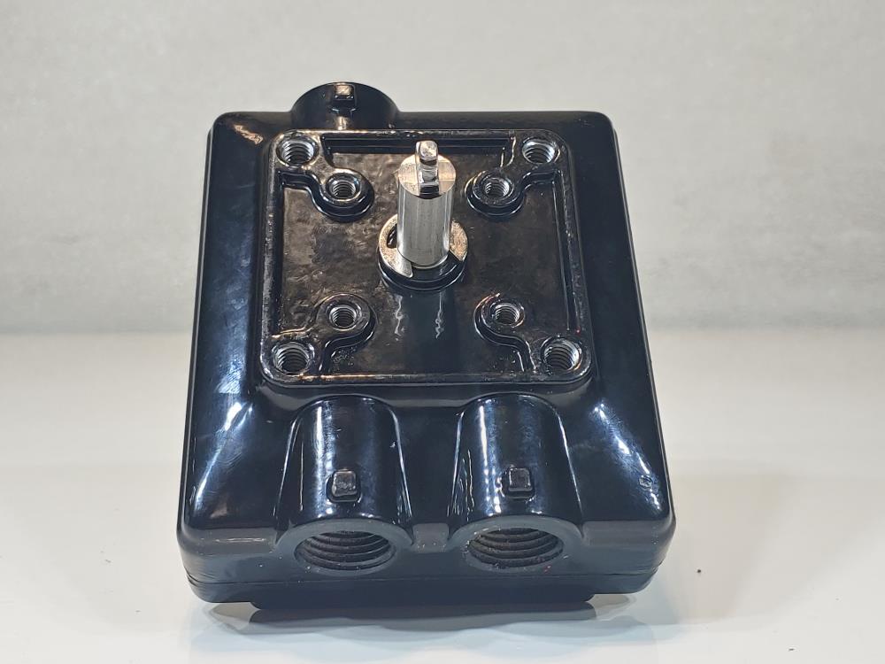 Sharpe Proximity Sensor Limit Switch Type 4X Model#: SLXS4PPF8