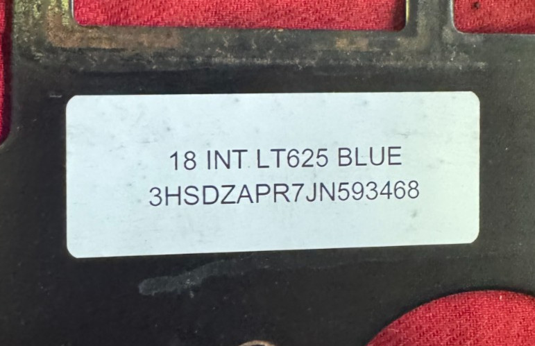 2018 INTERNATIONAL DASH MOUNTING PLATE 3765136