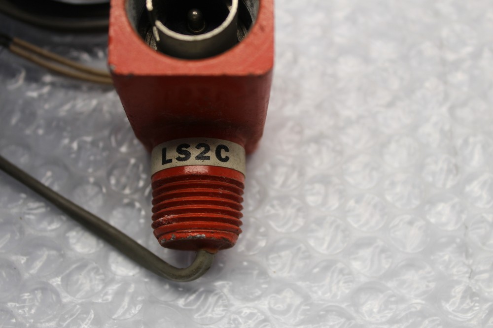 MICROSWITCH LS2C PHOTOELECTRIC SWITCH BODY UNMP