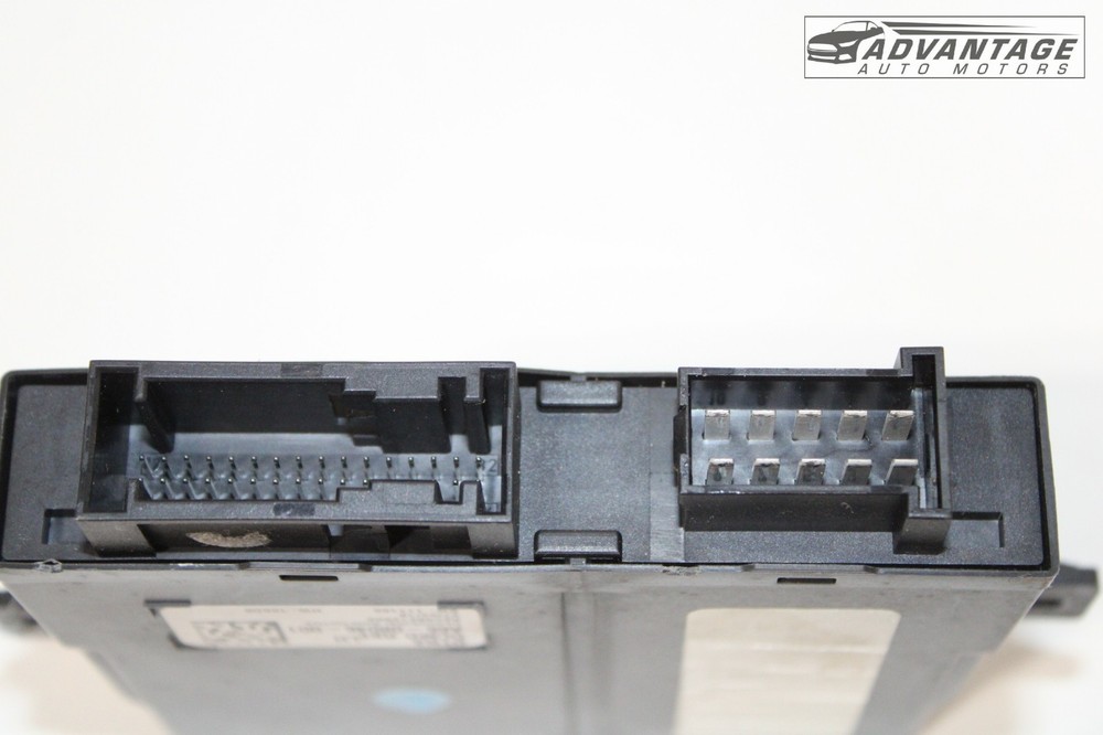 2017-2024 FREIGHTLINER CASCADIA FRONT RIGHT DOOR COMPUTER CONTROL MODULE OEM