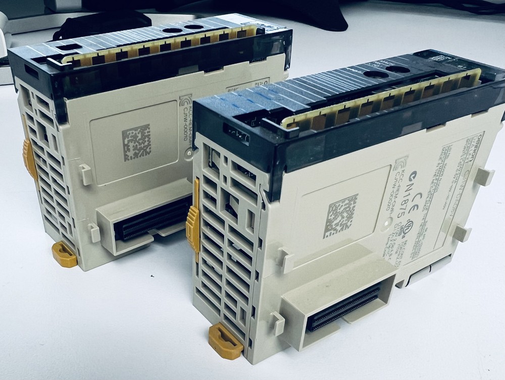 Omron CJ1W-AD081-V1 Analog Input Module, 8-Channel PLC Unit –Used –Multiple Qty