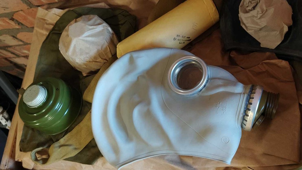 gas mask