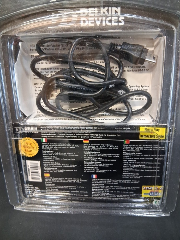 USB 2.0 reader writer Delkin devices access older or more specialized media