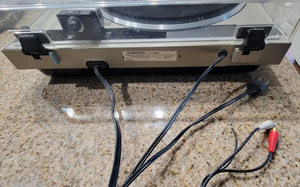 Pioneer PL-L800 Linear Tracking Turntable Powers On And Works.