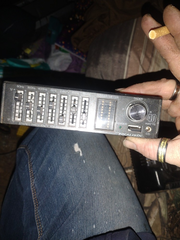 This Is A Realistic 40 Watt 7 Band Equalizer