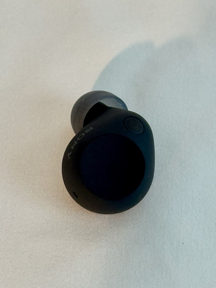 Sony WF-C710N True Wireless REPLACEMENT EARBUD Black Right Version 1.0.3