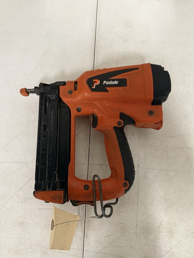 Paslode IM200Li 18 Ga Brad Nailer
