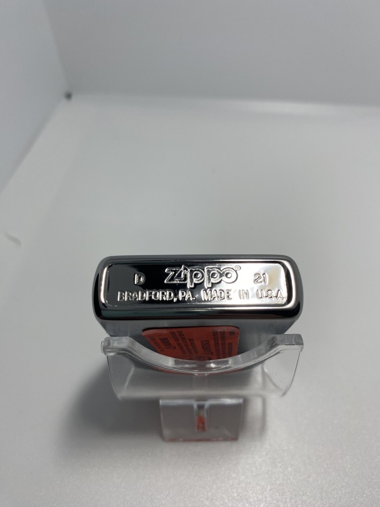 Zippo Skull & Sword design Lighter