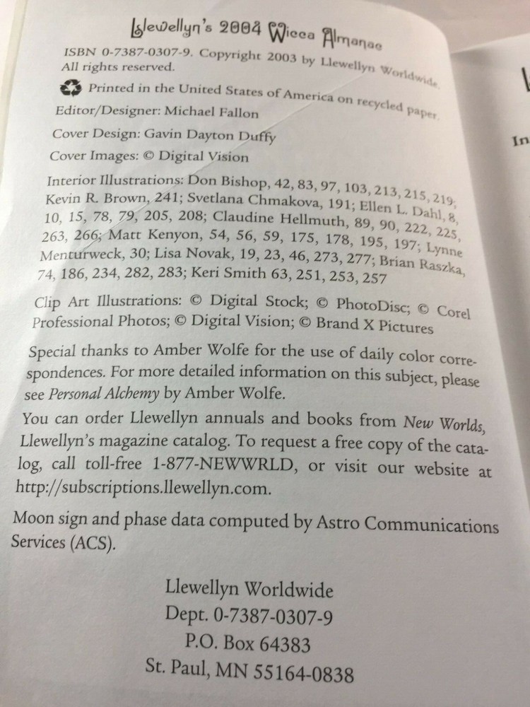 2004 Wicca Almanac by Llewellyn
