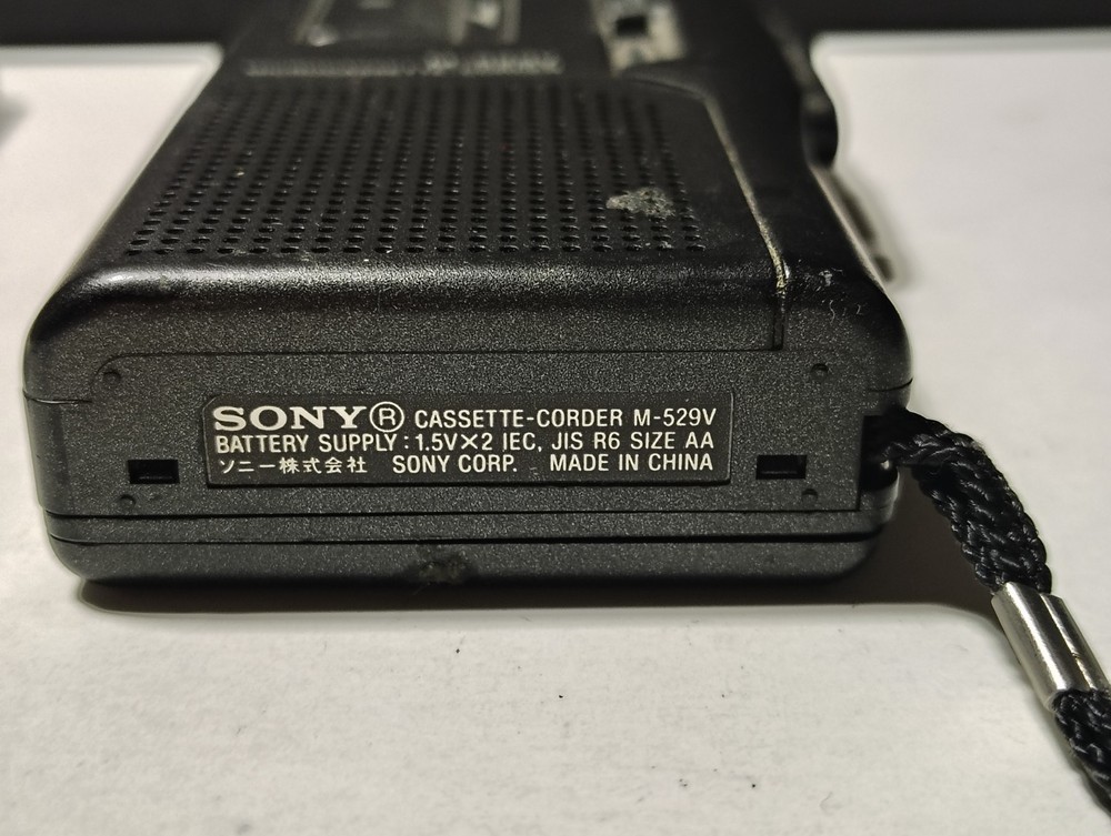 Sony M-529V MicroCassette Corder Recorder VOR Handheld Cassettes Powers On Read