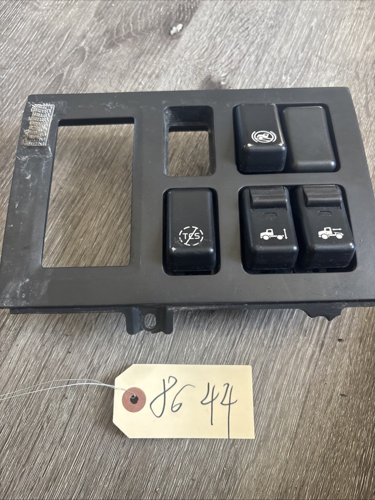 VOLVO SWITCH PANEL P/N 20360992