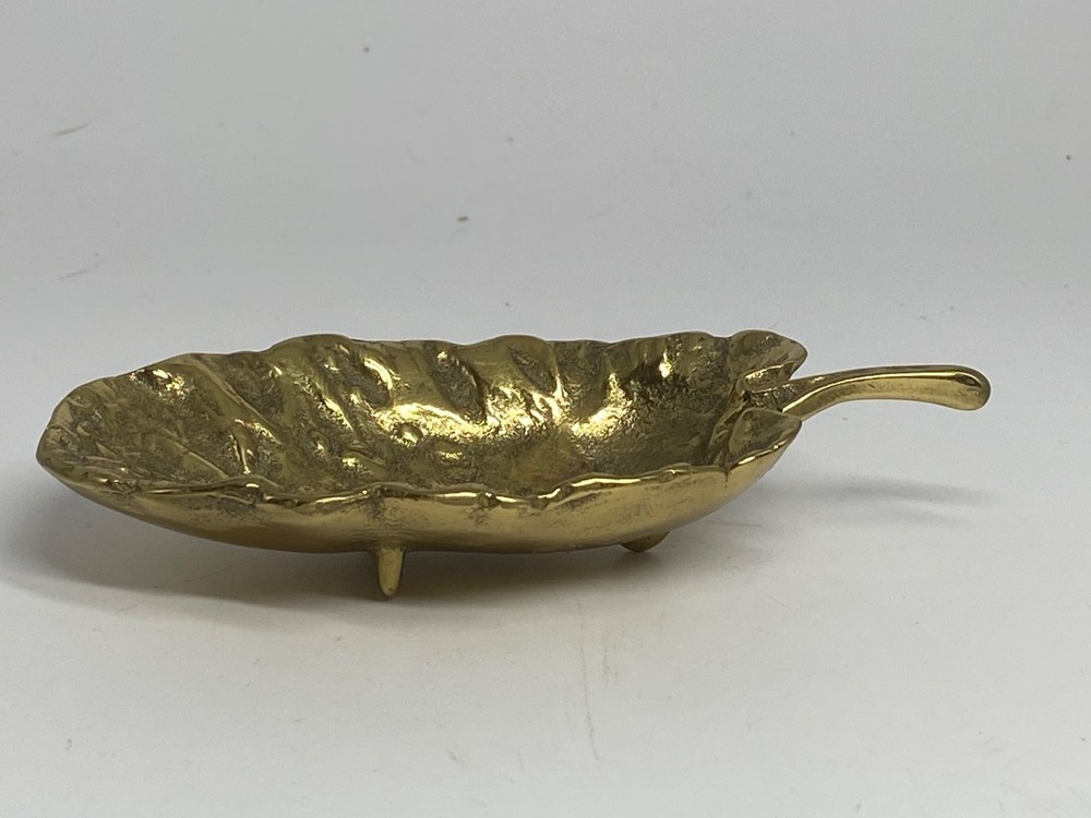 Brass 1952 Primrose Leaf, 4.5"