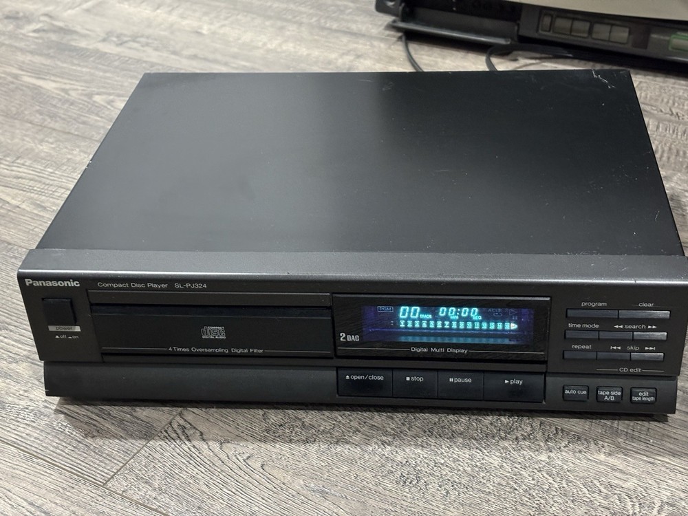 Panasonic SL-PJ324 Compact Disc Player Japan Powers On Doesn’t Read Discs