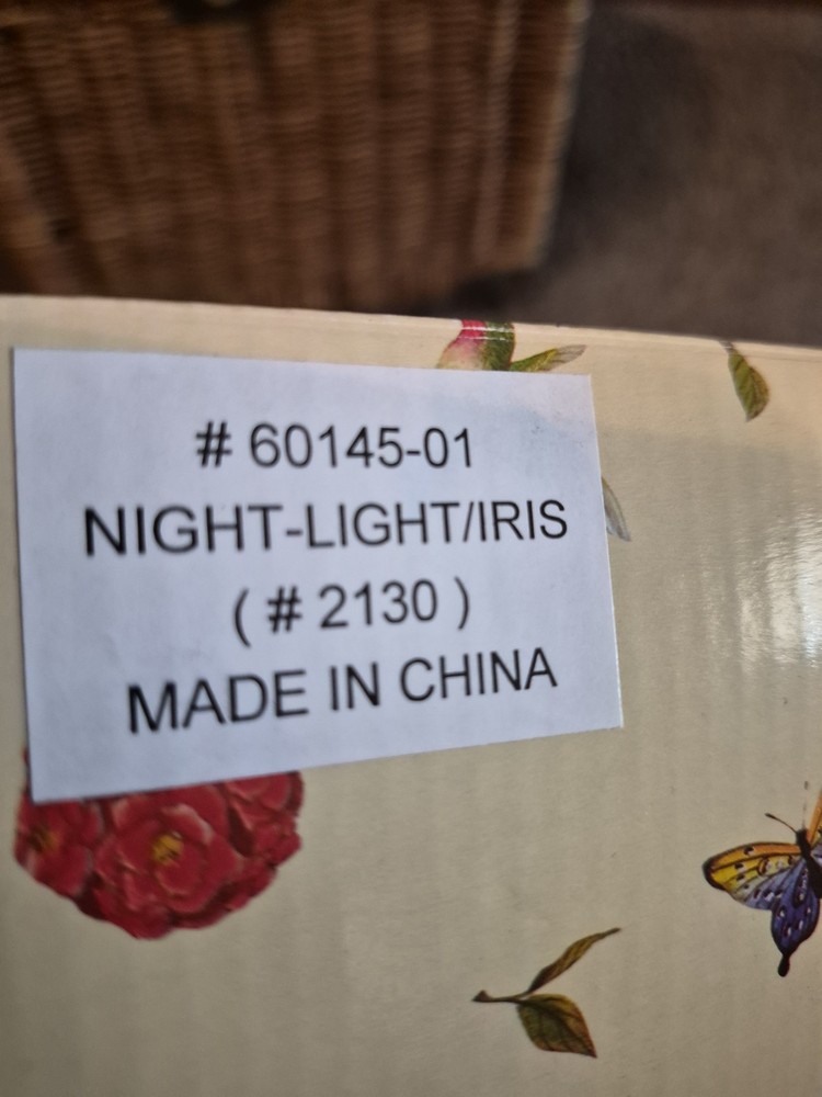 Ceramic Night Light Iris Plug In