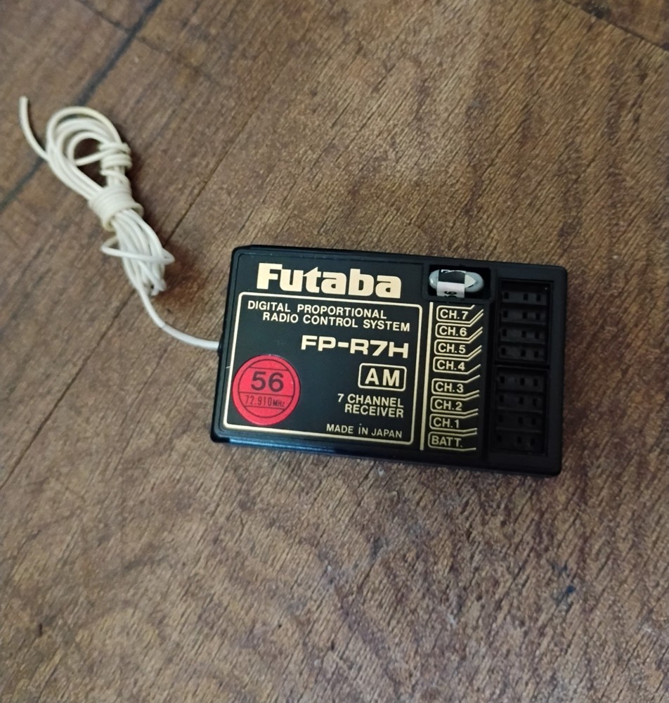 FUTABA FG SERIES 6 Channel Radio System