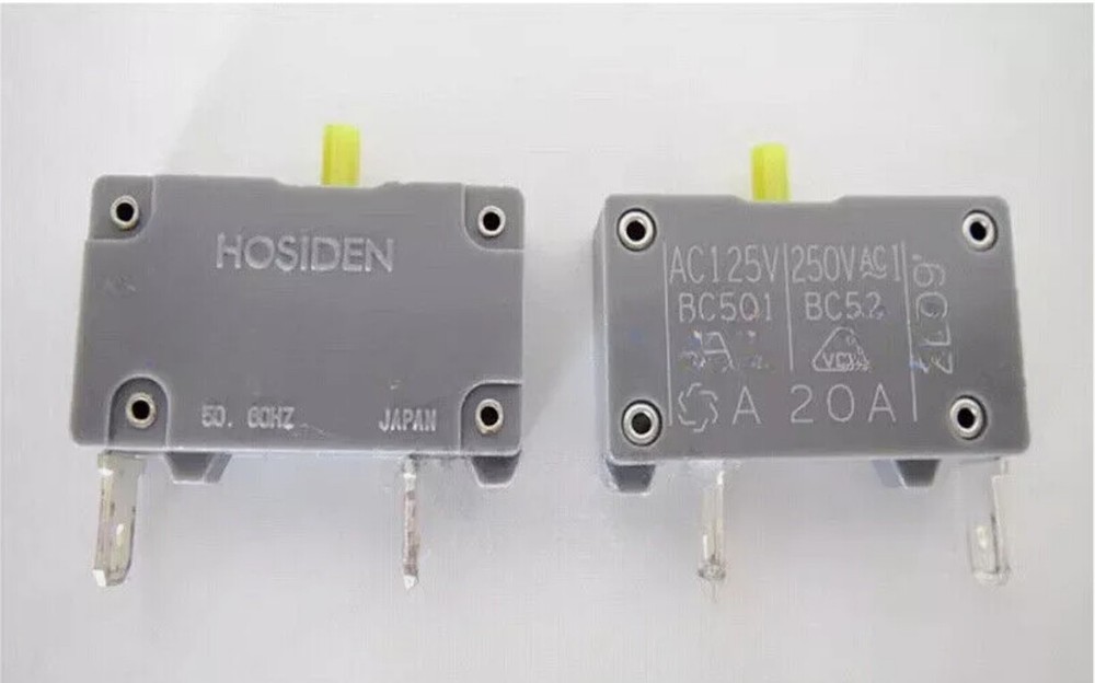 1PCS NEW BC501 AC125V 20A pull back switch Overload leakage switch pin 2