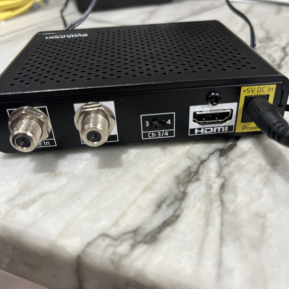 Evolution Model DMS2004UHD With Power Chord/ Power On/ Green Light