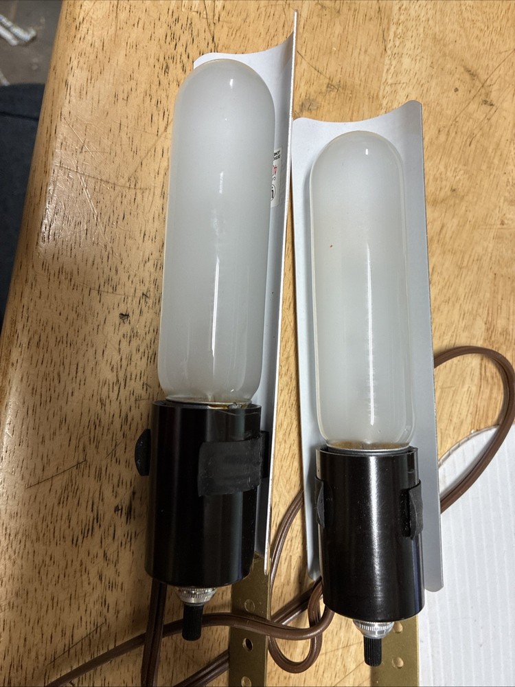 Vintage Cabinet 40w Max Double Light TESTED WORKS 9" Model E