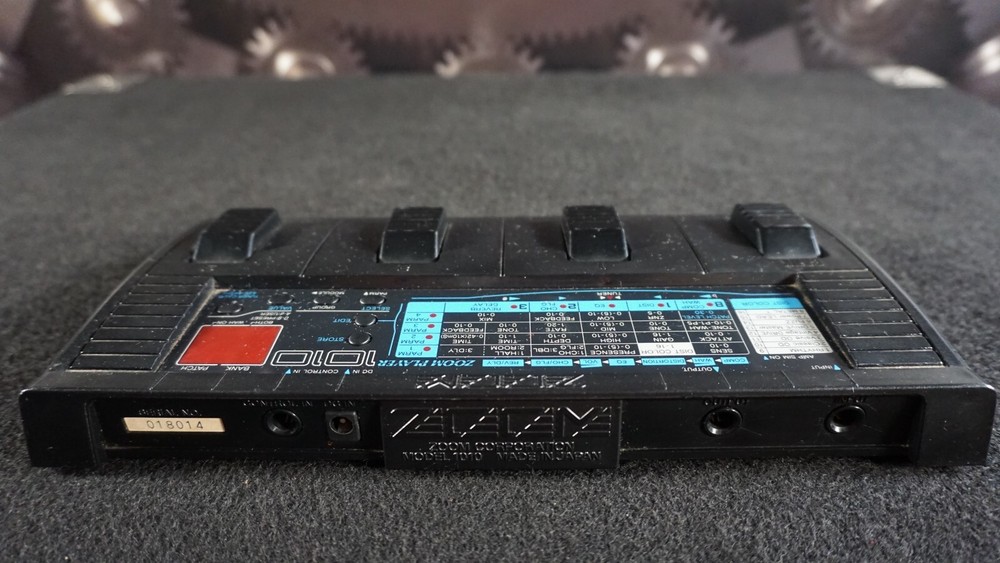 Zoom 1010 Advanced Guitar Effects Processor